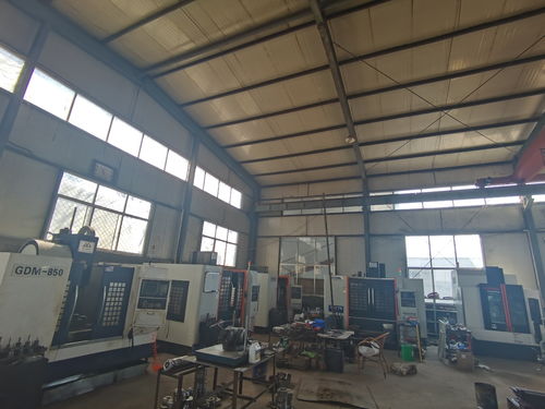 東環(huán)路機械廠誠聘加工中心及車工，并開展照明設(shè)備批發(fā)業(yè)務(wù)